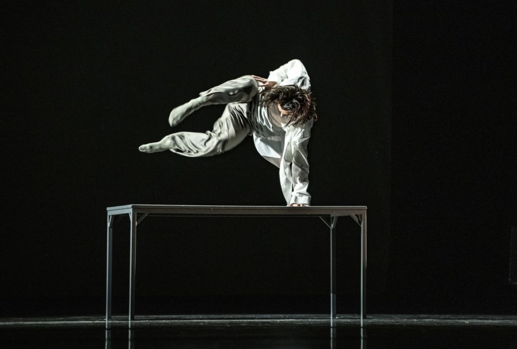 2. N.Alcázar, “The Path” by C.Ide, Ballet of the State Theater Nuremberg 2021 © B.Stöß