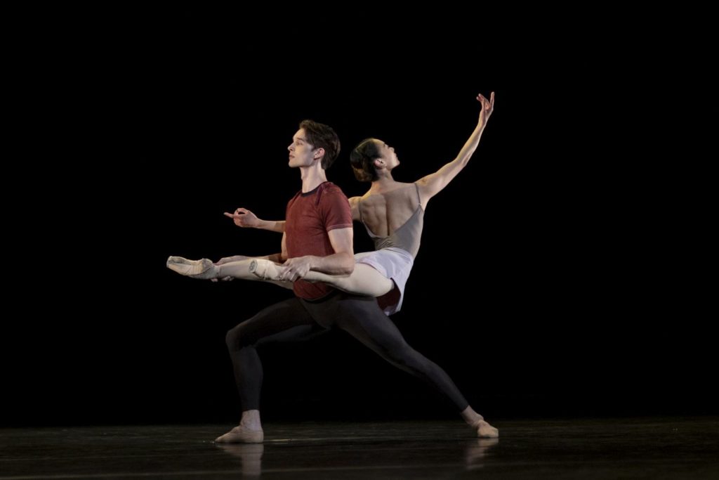 11. L.Bjørneboe Brændsrød and M.Sasaki, “ Outwardly Finds” by V.Zucchetti, The Royal Ballet 2021 © A.Uspenski