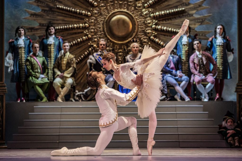 12. D.Tenytskyy (Prince Desiré), A.Nanu (Princess Aurora), and ensemble, “The Sleeping Beauty” by M.Haydée after M.Petipa, Czech National Ballet 2021 © M.Divíšek