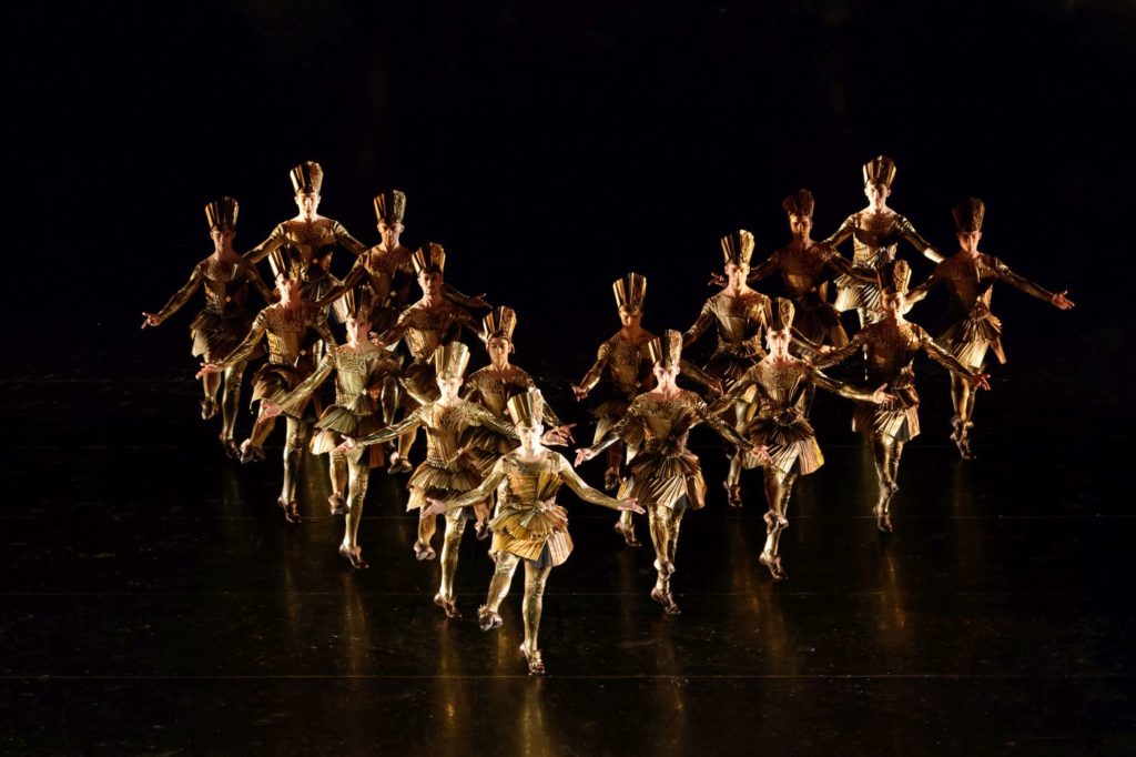 1. M.Klekovkin (The King) and ensemble, “The Order of the King” by V.Samodurov, Ural Opera Ballet 2021 © O.Kerelyuk / Ural Opera Ballet 