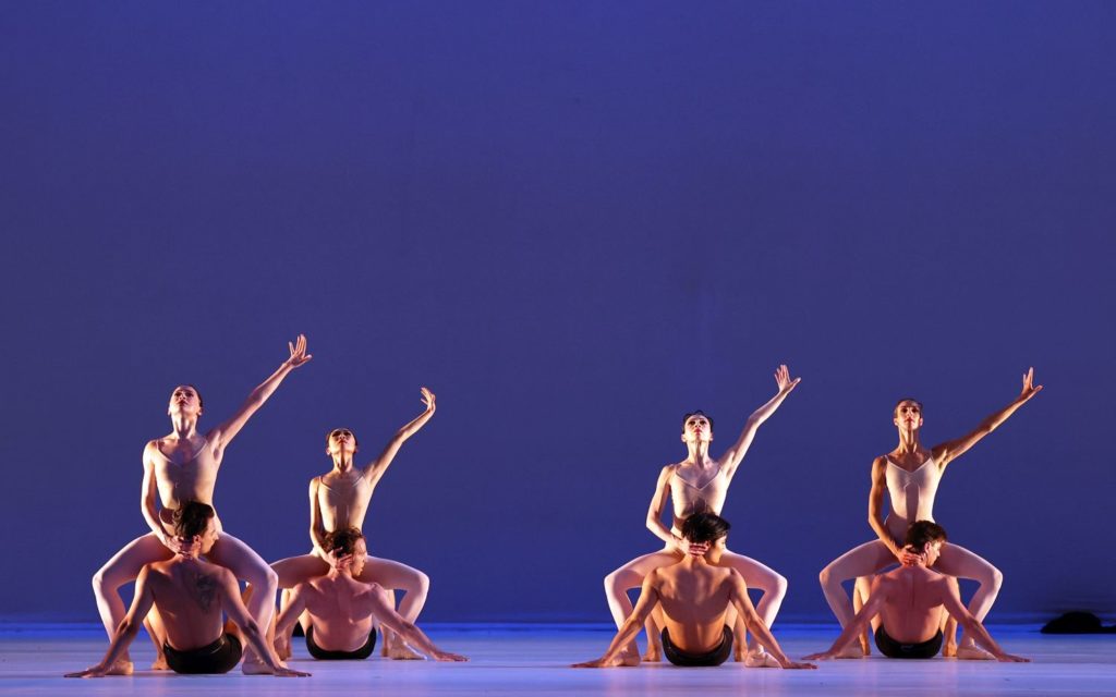 12. S.Leverashvili, Q.Liu, M.Makhateli, F.Eimers, S.Velichko, J.Stout, Y.Gyu Choi, and E.Wijnen, “Grosse Fuge” by H.van Manen, Dutch National Ballet 2021 © H.Gerritsen