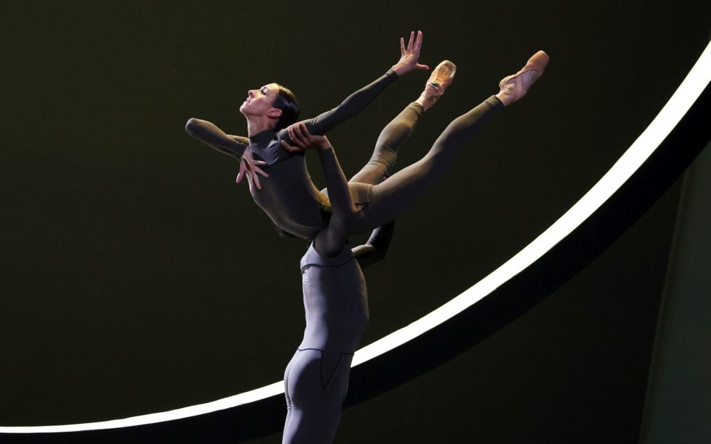 9. C.Allen and F.Eimers, “The Four Seasons” by D.Dawson, Dutch National Ballet 2021 © H.Gerritsen