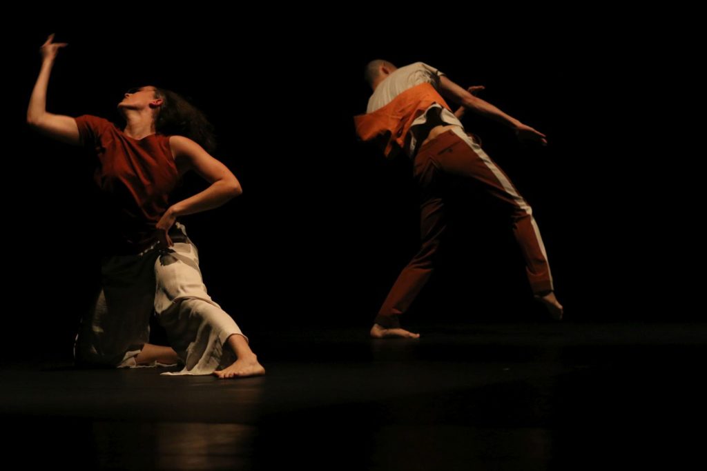 4. S.Covi and H.Bae, “45” by D.Gmür, Ballet Theater Pforzheim 2021 © S.Haymann