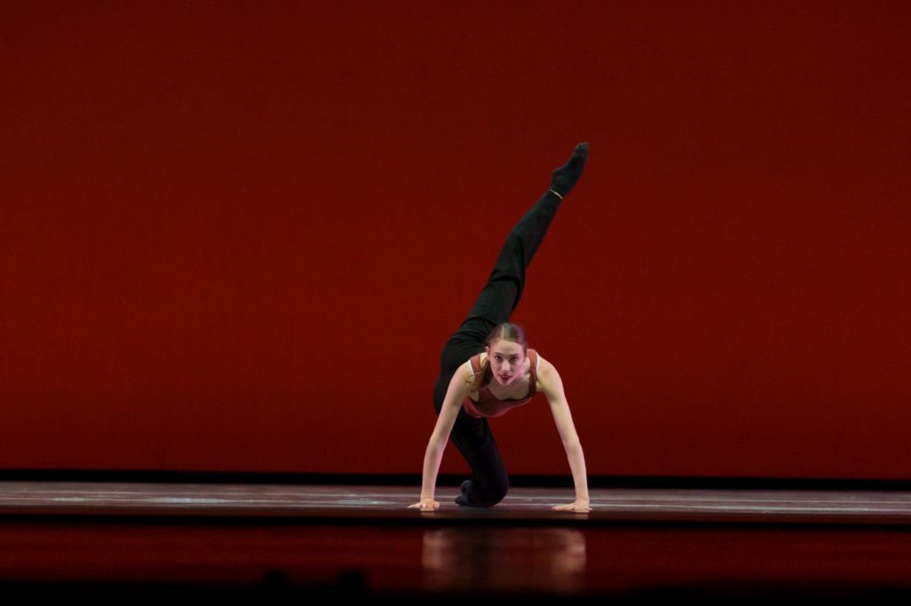 9. N.Jones in “Conceal” by Z.Greten, Dutch National Ballet Academy 2021 © S.Derine