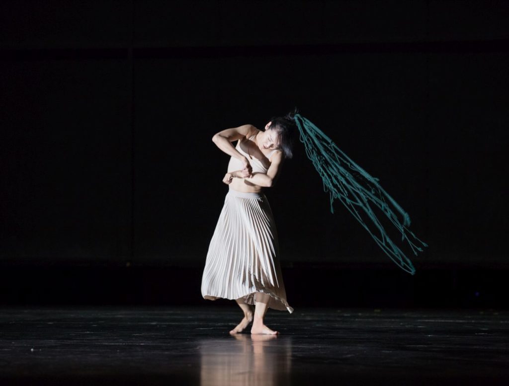 6. T.-C.Yu, “Sleeping Woman” by R.Behr, Tanztheater Wuppertal Pina Bausch 2021 © E.Rodoulis