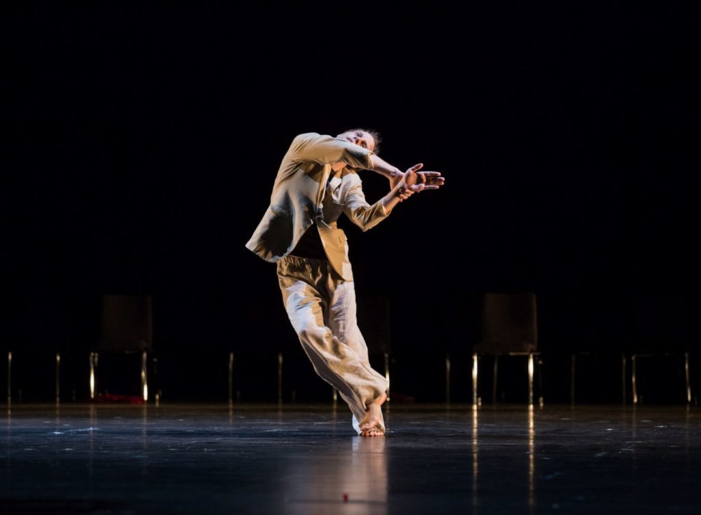 3. J.Stierle, “Sleeping Woman” by R.Behr, Tanztheater Wuppertal Pina Bausch 2021 © E.Rodoulis