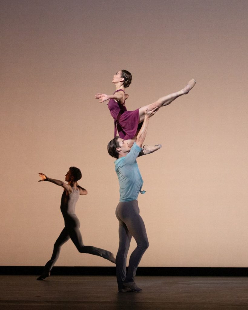 11. M.Sasaki, L.Bjørneboe Brændsrød, and L.Dixen, “Anemoi” by V.Zucchetti, The Royal Ballet 2021 © A.Pennefather