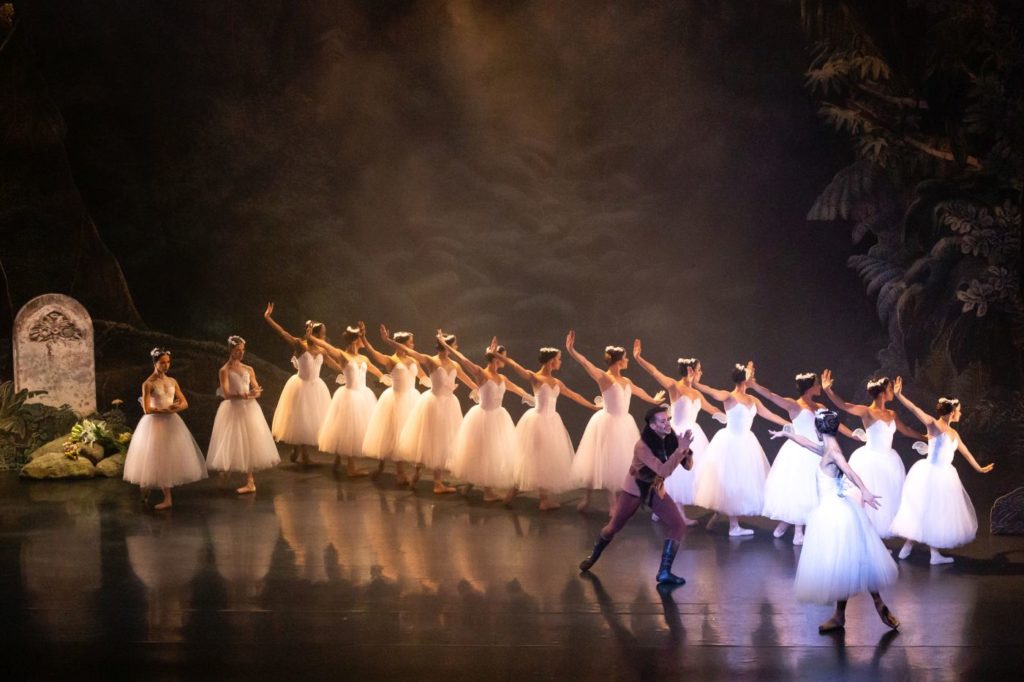15. D.de Paula (Hilarion), L.Davi (Myrtha), and ensemble, “Giselle” by L.van Cauwenbergh after J.Coralli and J.Perrot, São Paulo Dance Company 2021 © F.Kirmayr