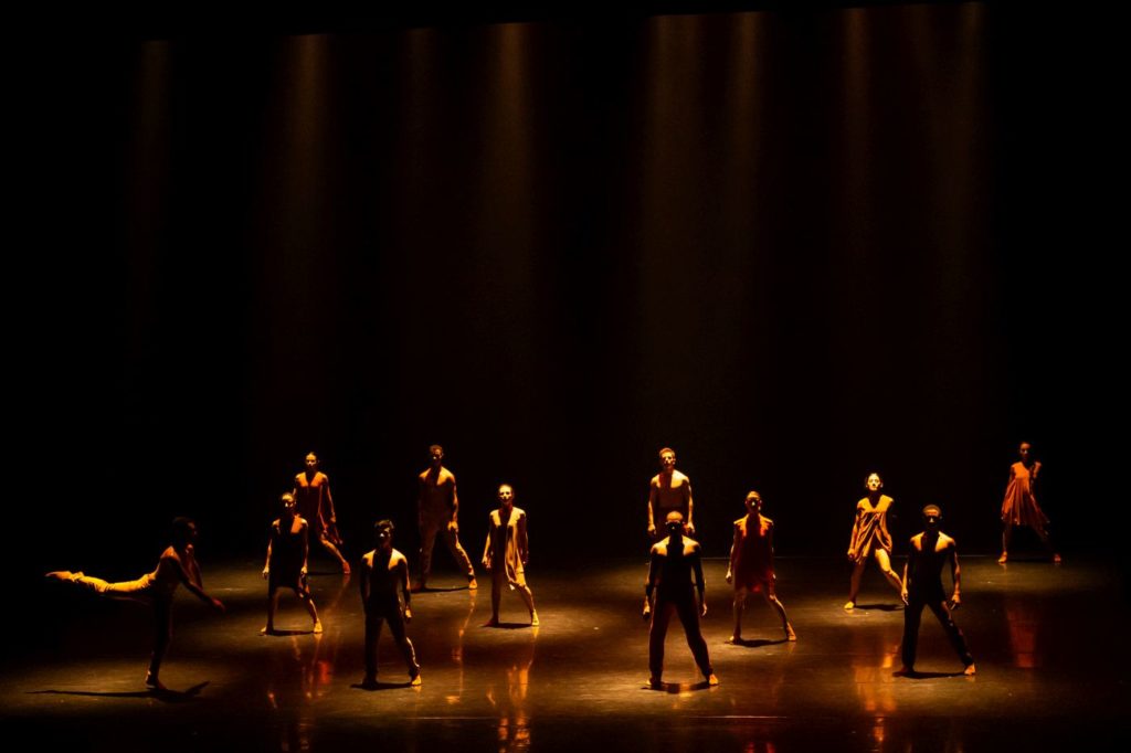 17. Ensemble, “Agora” by C.Abranches, São Paulo Dance Company 2021 © F.Kirmayr