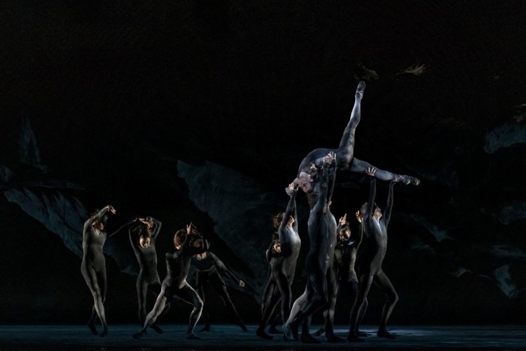 6. Ensemble, “The Dante Project” by W.McGregor, The Royal Ballet 2021 © A.Uspenski 
