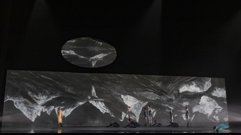 2. G.Avis (Virgil) and ensemble, “The Dante Project” by W.McGregor, The Royal Ballet 2021 © A.Uspenski 