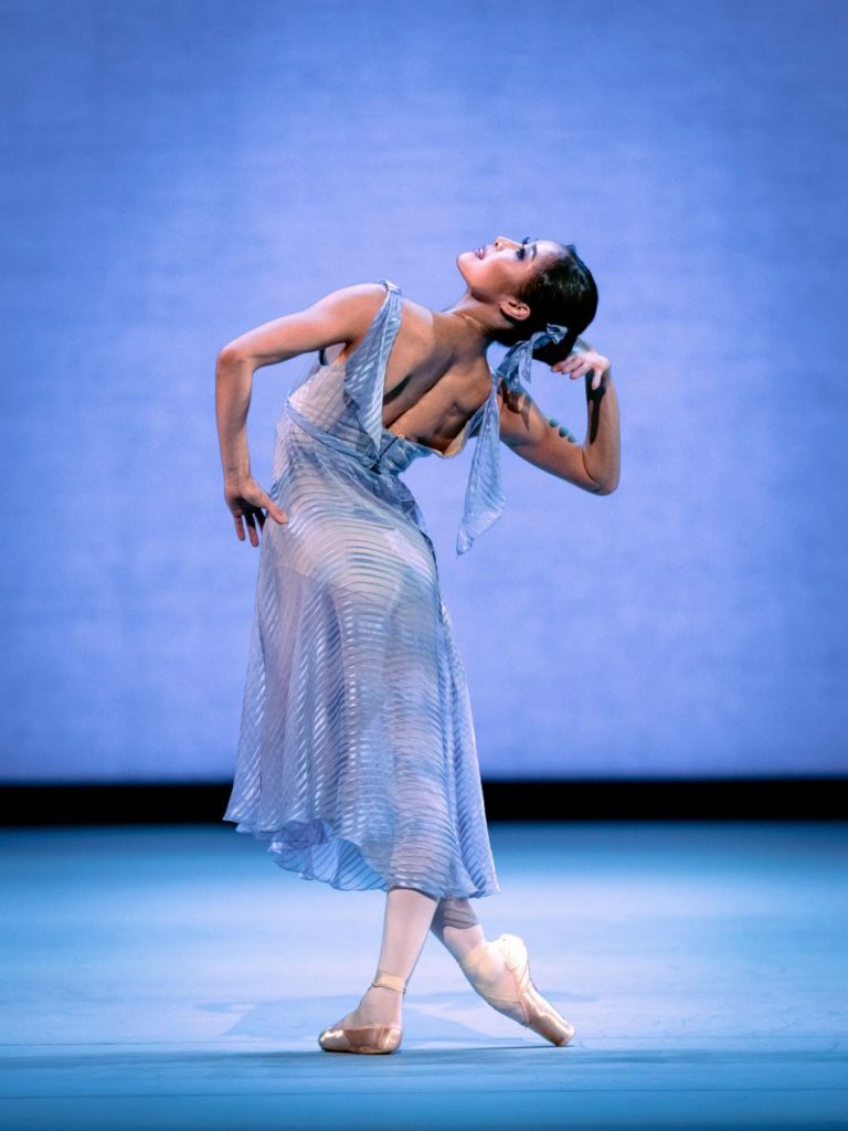 2. H.-J.Kang, “Other Dances” by J.Robbins © The Robbins Right Trust, Vienna State Ballet 2022 © Vienna State Ballet / A.Taylor
