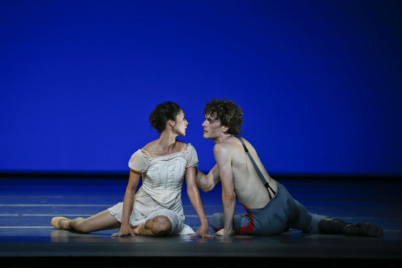 11. R.Hendricks (Anna Karenina) and C.Linnane (Count Alexei Vronsky), “Anna Karenina” by Y.Possokhov, The Australian Ballet 2022 © J.Busby