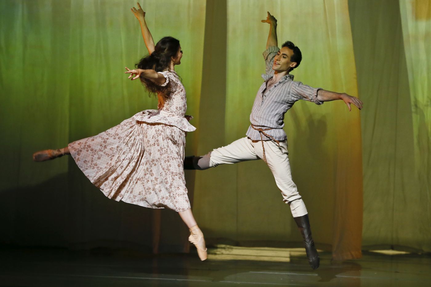19. B.Bemet (Kitty Shcherbatskaya) and B.Chynoweth (Constantine Levin), “Anna Karenina” by Y.Possokhov, The Australian Ballet 2022 © J.Busby
