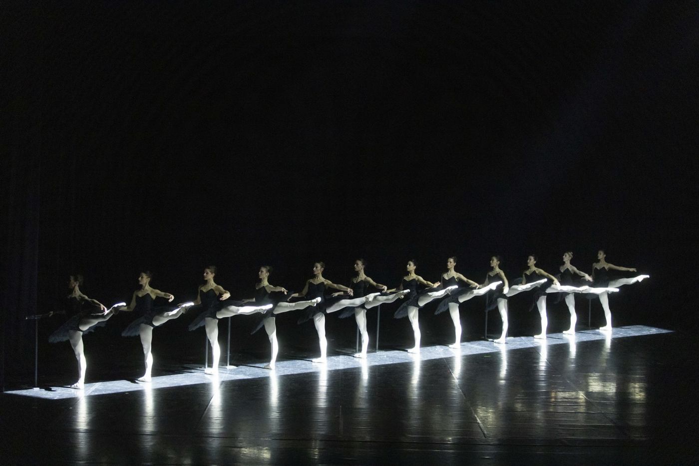 14. Ensemble, “Études” by H.Lander, Ballet of the Hungarian State Opera 2022 © P.Rákossy / Hungarian State Opera 