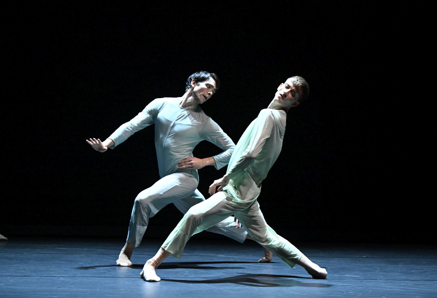 8. L.Stiens and S.Heller, “Ifima” by L.Stiens and S.Heller, Stuttgart Ballet 2022 © Stuttgart Ballet