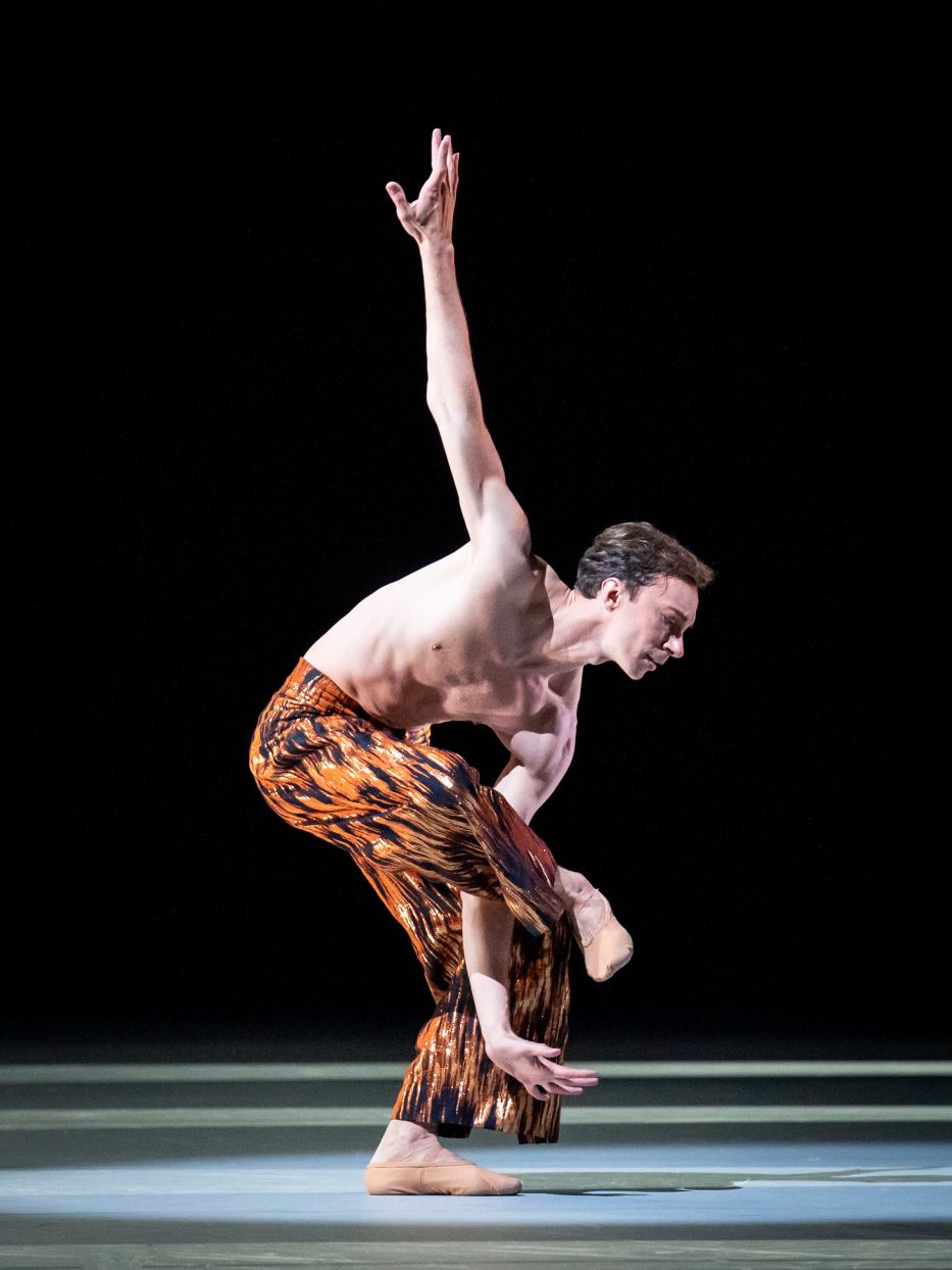 2. M.Menha, “Die Jahreszeiten” by M.Schläpfer, Vienna State Ballet 2022 © Vienna State Ballet / A.Taylor