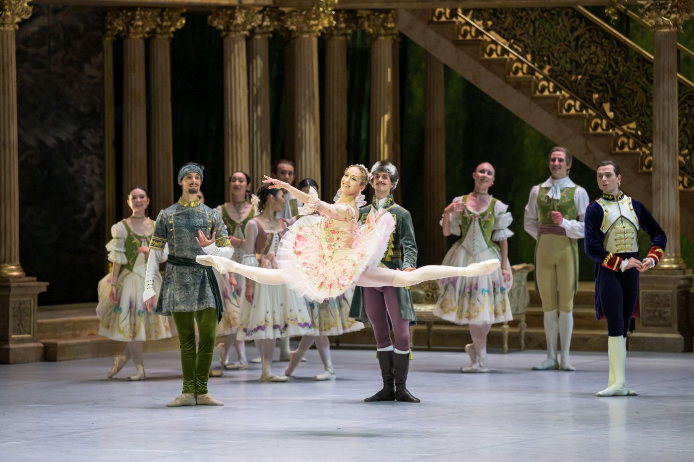1. K.Ovsyanick (Princess Aurora) and ensemble, “The Sleeping Beauty” by M.Haydée after M.Petipa, State Ballet Berlin 2022 © Y.Revazov