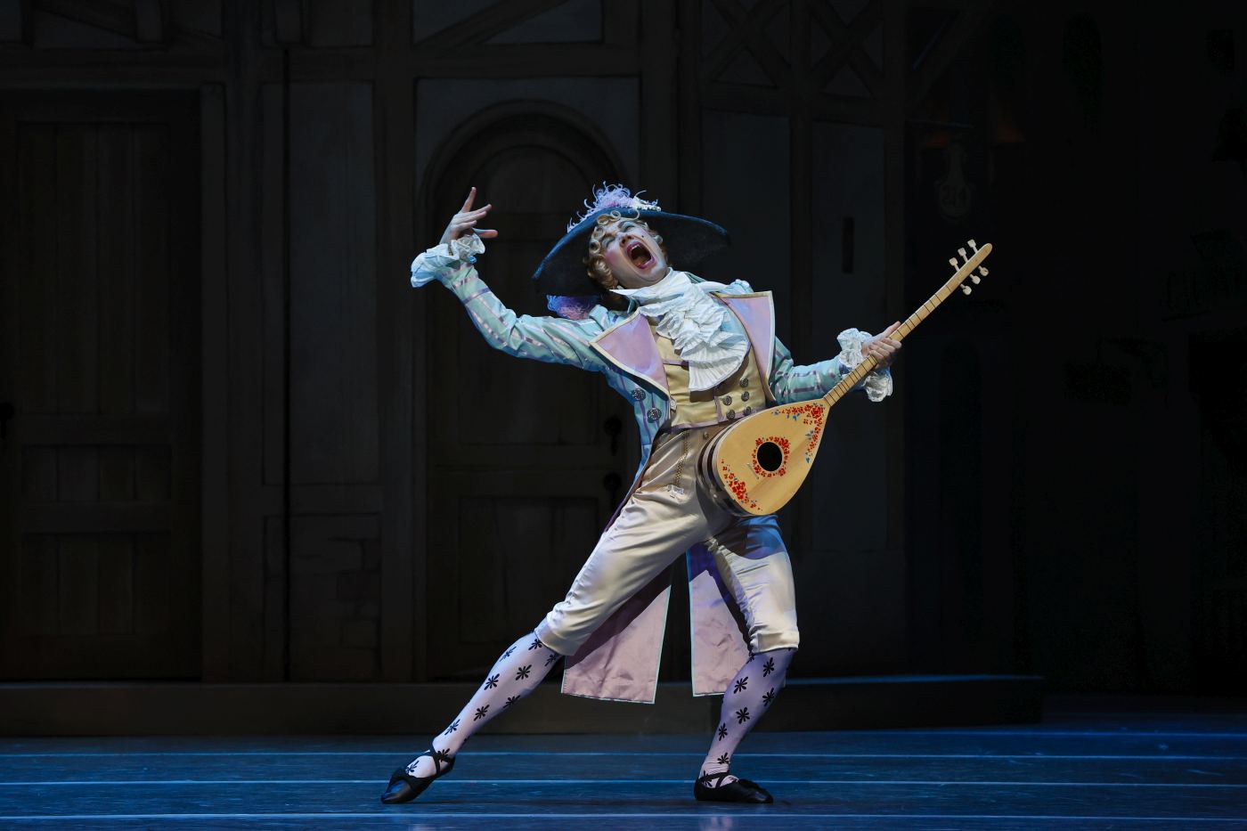 6. T.Coleman (Léandre), “Harlequinade” by M.Petipa, additional choreography by A.Ratmansky; The Australian Ballet 2022 © J.Busby