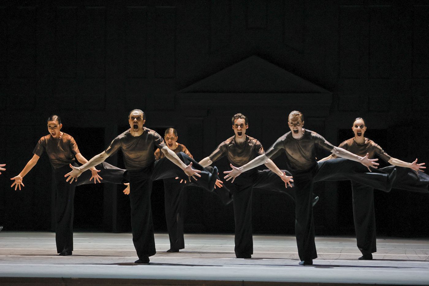 4. Ensemble, “Kunstkamer” by S.León, P.Lightfoot, C.Pite, and M.Goecke; The Australian Ballet 2022 © J.Busby