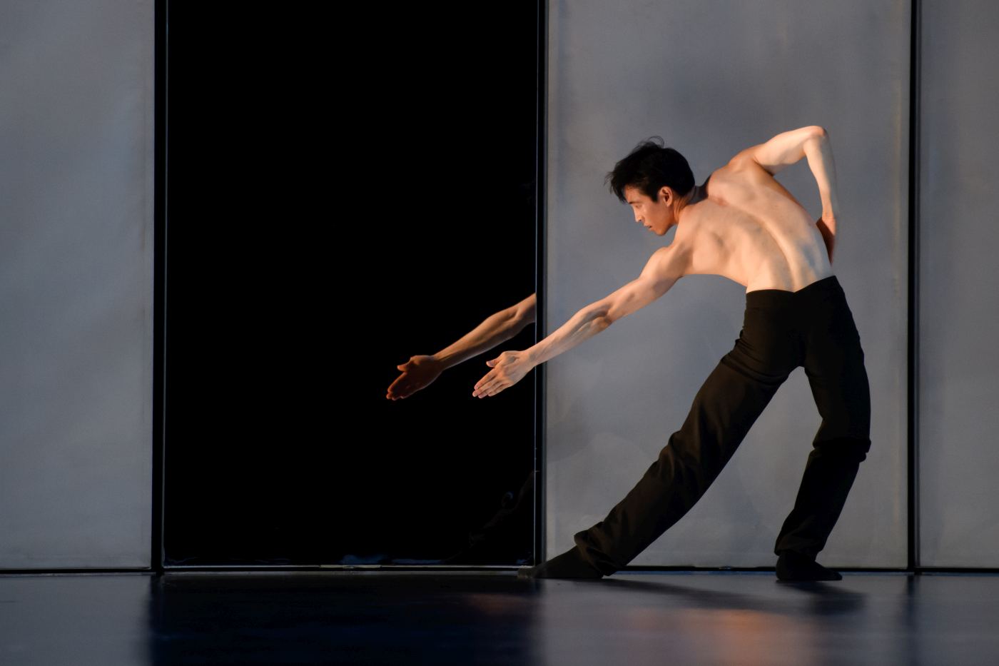 6. J.An, “Claude Pascal” by J.Kylián, Les Ballets de Monte Carlo 2022 © A.Blangero