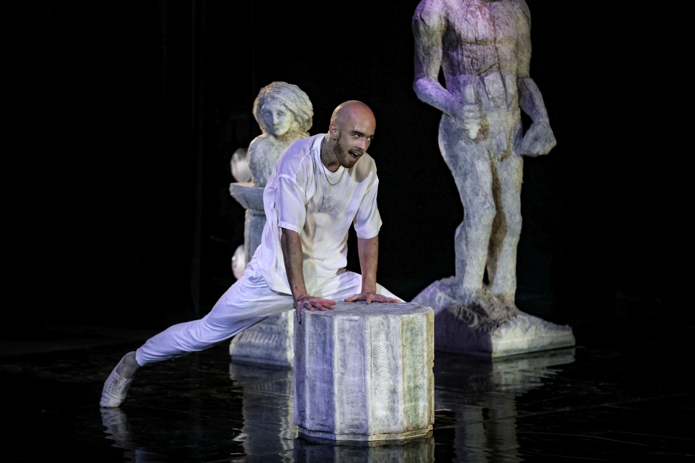 2. V.Chou (Mercutio), "Romeo and Juliet" by J.Bubeníček, Croatian National Theatre Ivan pl. Zajc Rijeka 2022 © F.Tutek-Hajnal 