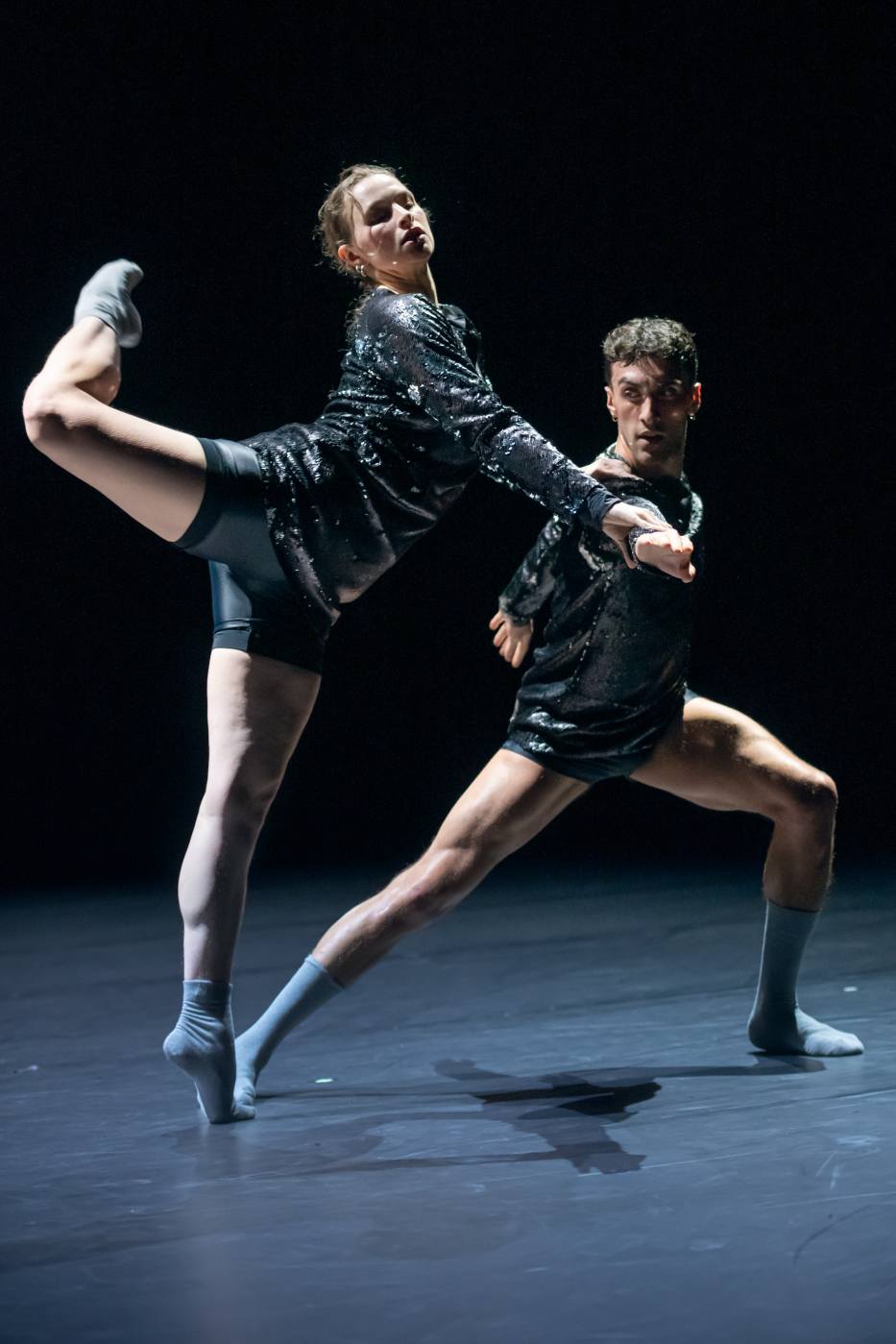 5. N.Martinéz and J.R.Dean, “Metric Dozen” by R.Siegal, Richard Siegal – Ballet of Difference 2023 © T.Schermer