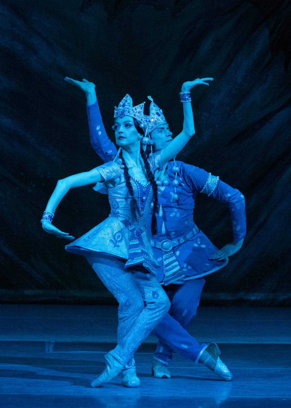 6. O.Kishnyova and A.Savichev (Indian Dolls), “The Nutcracker” by Y.Grigorovich, Bolshoi Ballet 2022 © Bolshoi Ballet / M.Logvinov