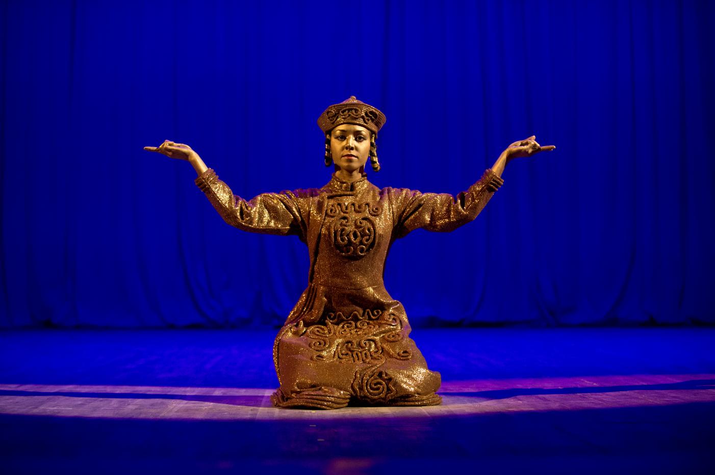 9. Mongolian sculpture, “Dances of the World”, Igor Moiseyev Ballet 2023 © Igor Moiseyev Ballet / E.Masalkov