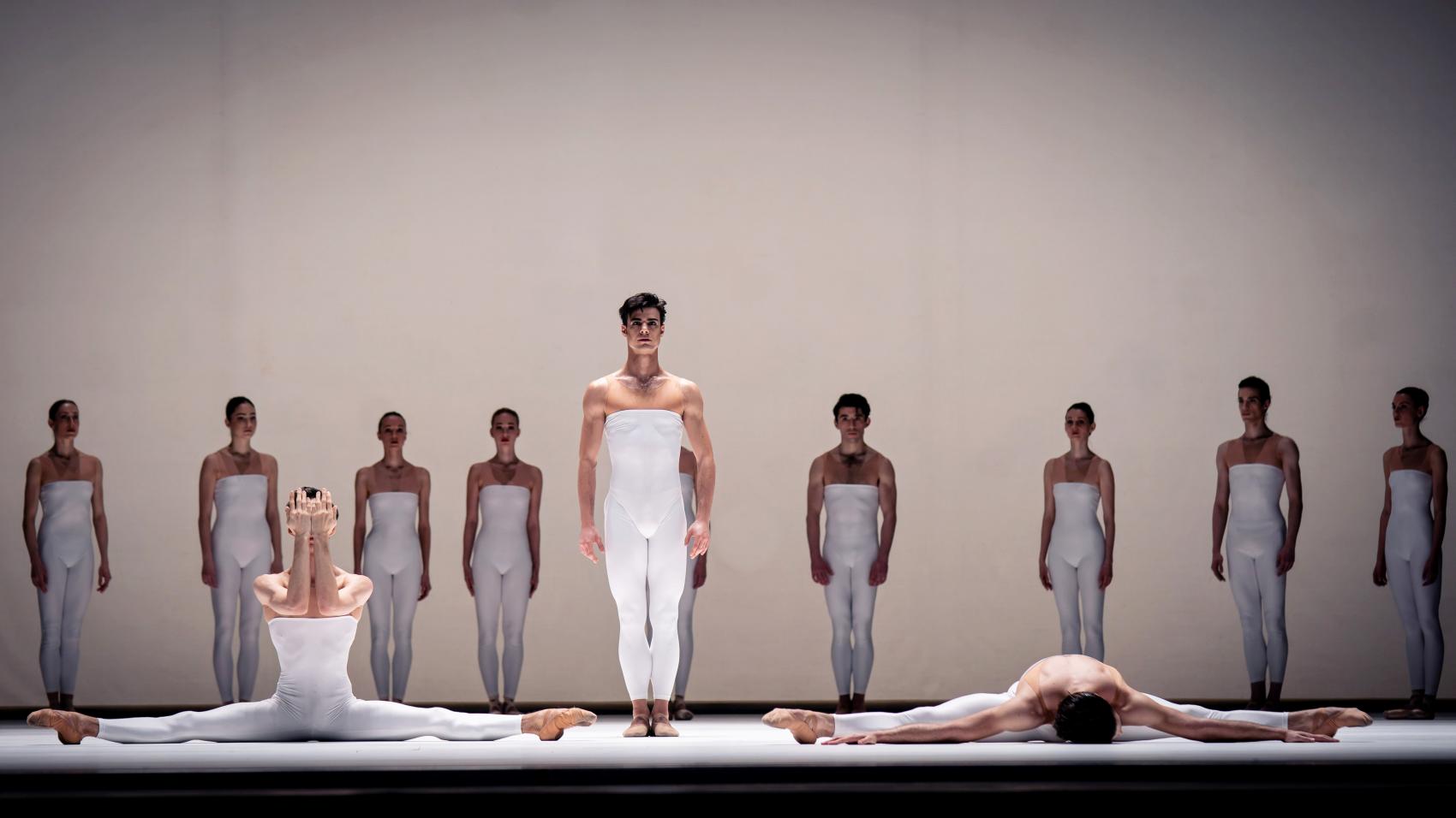 1. A.Vandervelde, D.Dato, G.Fourés, and ensemble; “Goldberg-Variationen” by H.Spoerli, Vienna State Ballet 2023 © Vienna State Ballet / A.Taylor 