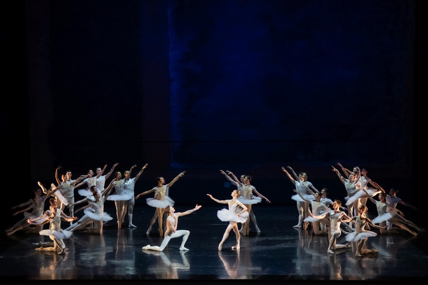 5. Ensemble, “Pavilion of Armids” by M.Petrov, Ural Opera Ballet 2023 © I.Mohnatkin / Ural Opera Ballet