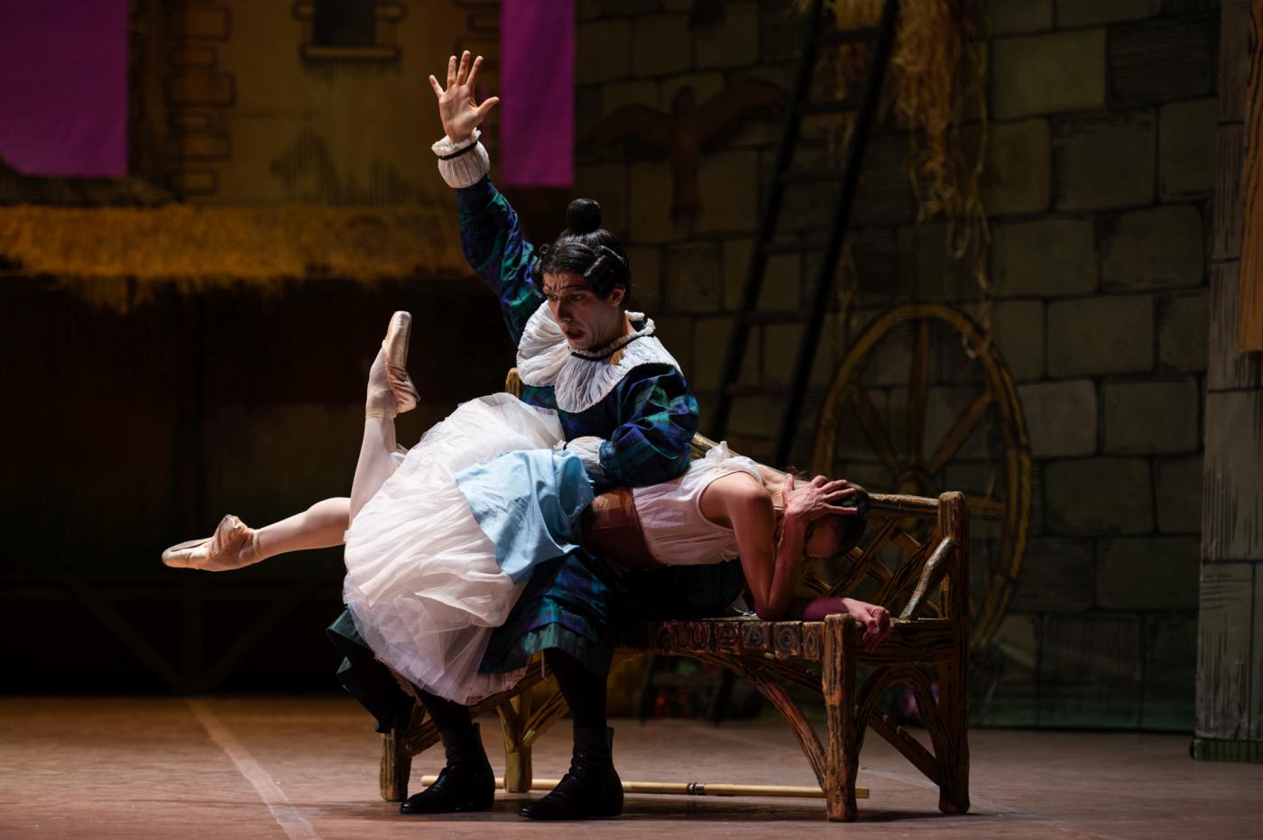5. R.Bianchi (Lise) and G.Depalo (Simone), “La fille mal gardée” by F.Ashton, Teatro dell’Opera di Roma 2023 © F.Sansoni / Teatro dell’Opera di Roma
