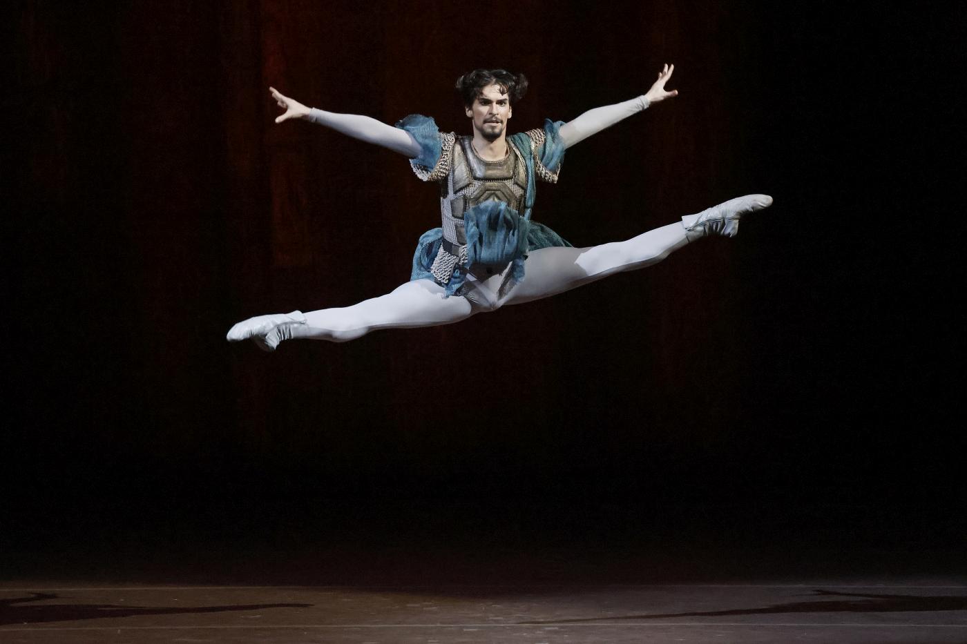 4. D.Zakharov (Prince Kurbsky), “Ivan the Terrible” by Y.Grigorovich, Bolshoi Ballet 2023 © Bolshoi Ballet / D.Yusupov