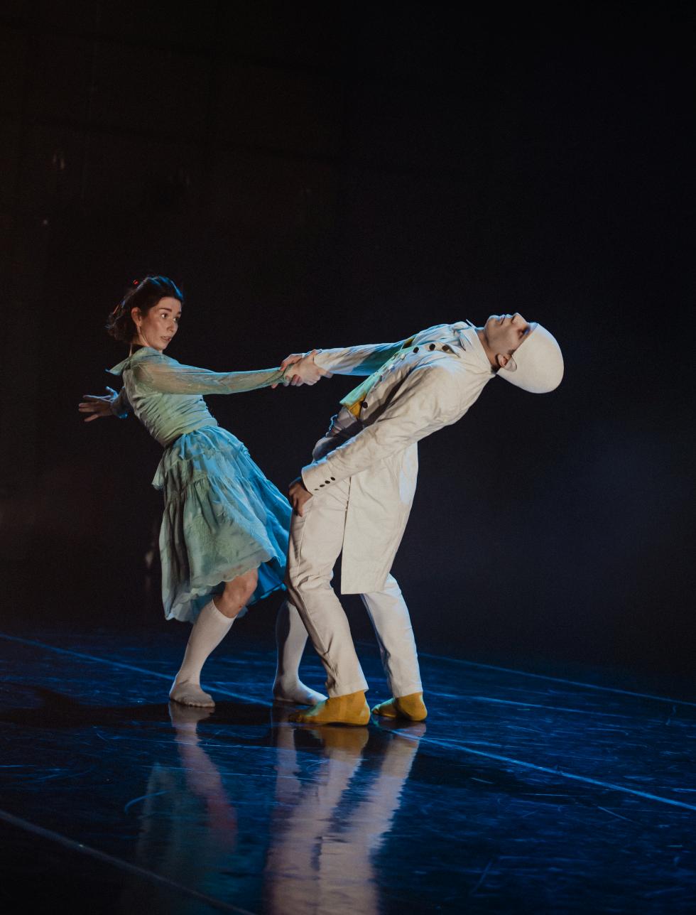9. V.Mukhanova (adult Alice) and I.Yuldashev (Humpty Dumpty), “Through the Looking-Glass” by K.Semenov, Stanislavsky Ballet 2023 © MAMT 