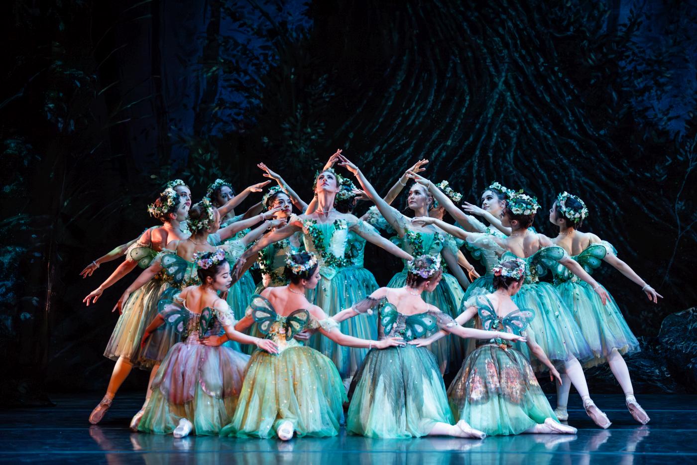 14. Ensemble, “The Dream” by F.Ashton, The Australian Ballet 2023 © D.Boud 
