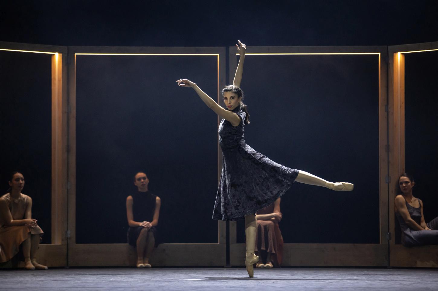 11. C.Perotta Altube and ensemble, “Rhapsodies” by M.November, Ballet Zurich 2024 © G.Batardon