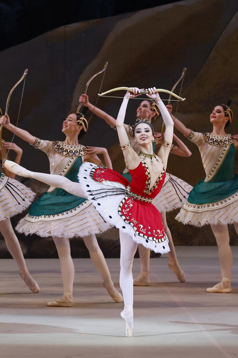 3. E.Kokoreva (Aspicia) and ensemble, “La Fille du Pharaon” by P.Lacotte, Bolshoi Ballet 2024 © Bolshoi Ballet / D.Yusupov 